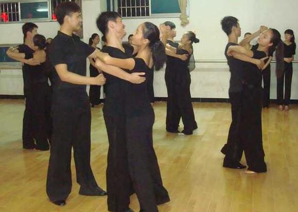 拉丁藝考好考嗎？高二學(xué)來得及嗎？都考啥?