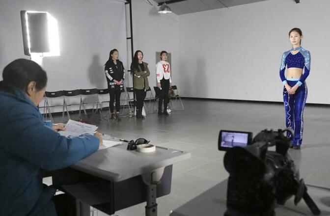 高二下學(xué)期學(xué)表演來得及嗎?晚不晚?要花多少錢?