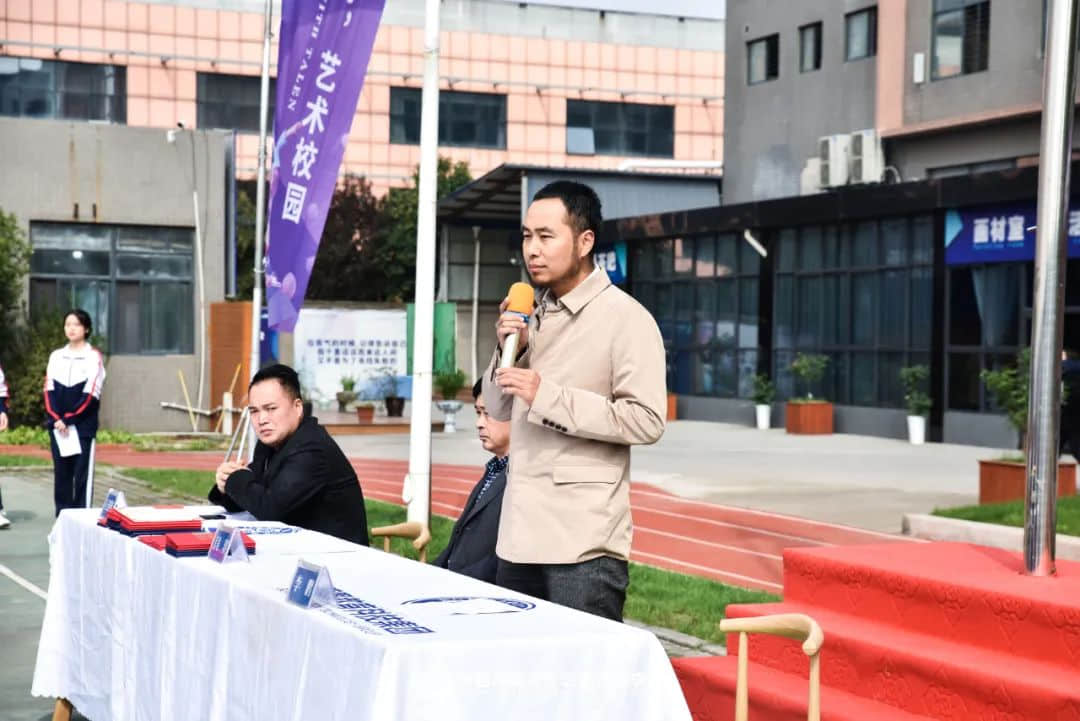 熱烈祝賀博恩藝校第六屆校園藝術(shù)節(jié)開幕式暨月考頒獎(jiǎng)大會圓滿成功！