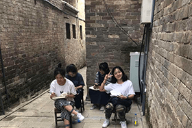 美術(shù)藝考生戶外寫生1